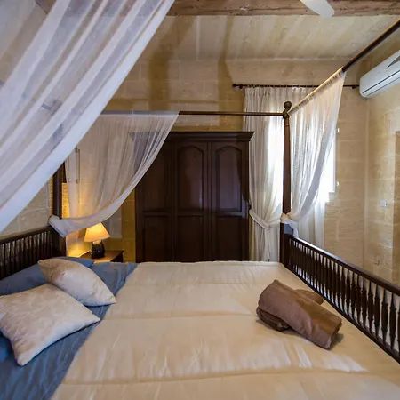 4 Bedroom With Private Pool In Island Of Gozo * Għarb