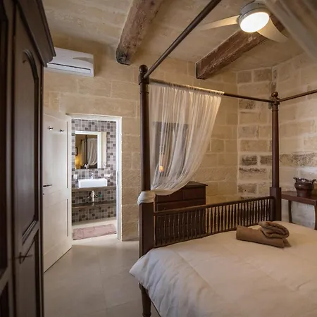 4 Bedroom With Private Pool In Island Of Gozo ガルブ