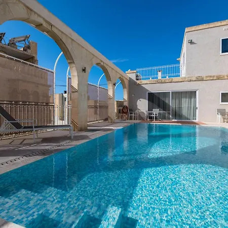 4 Bedroom With Private Pool In Island Of Gozo